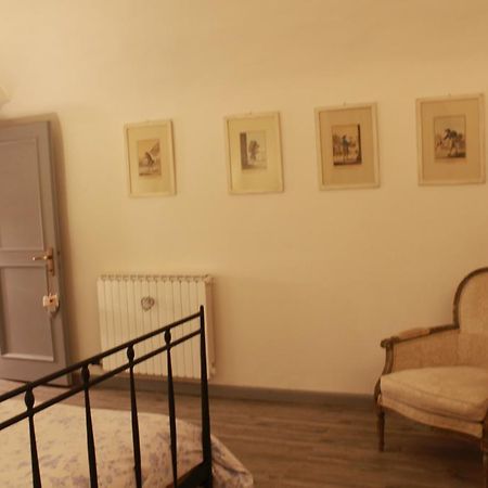 B&B Emily'S Rooms Florenz Zimmer foto